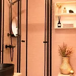 Luna Serene - Gym Rooms Apartment *