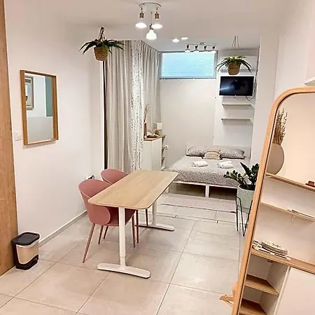 Luna Serene - Gym Rooms Apartment Zadar